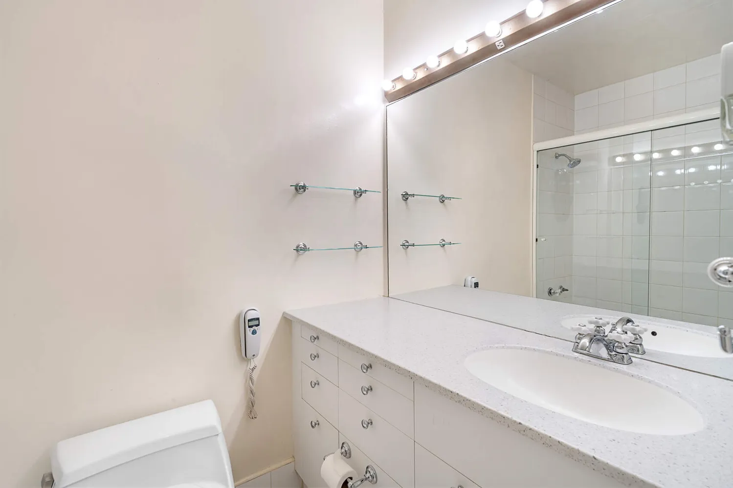 $3,600 | 303 East 57th Street, Unit 6K | Sutton Place