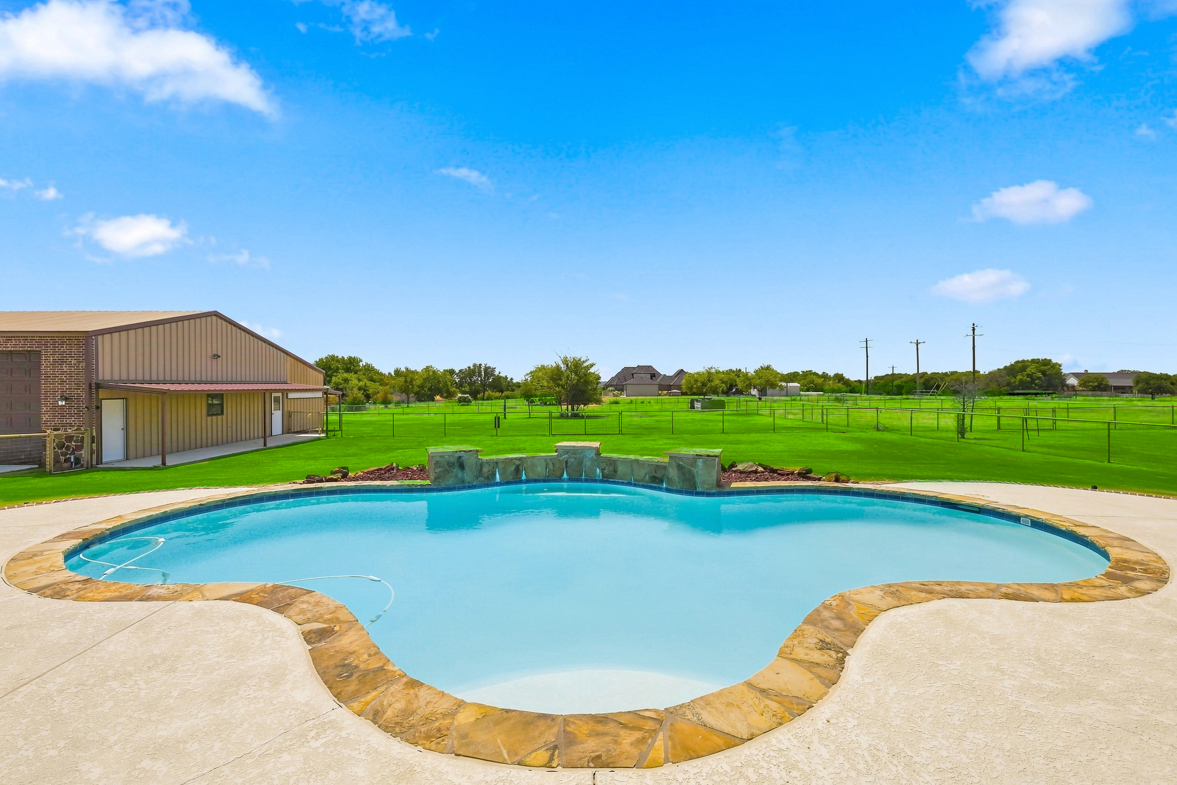 420 Hartley Way Azle, TX 76020 - Photo 44 of 68 Gallery Image 44