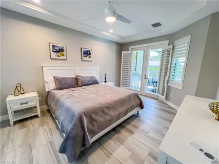 $1,580,000 | 554 North Barfield Drive, Marco Island, FL 34145