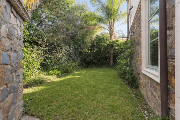 $5,195,000 | 919 South Gretna Green Way, Los Angeles, CA 90049