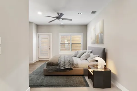 $749,999 | Rose Street, Houston, TX 77007