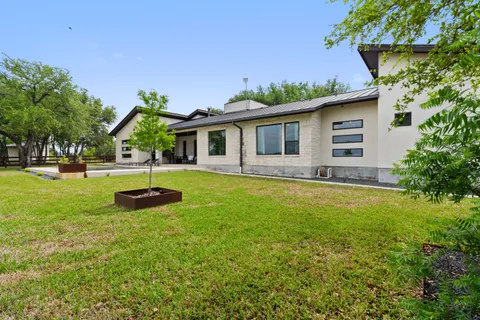 $1,875,000 | 3921 County Road 258, Liberty Hill, TX 78642