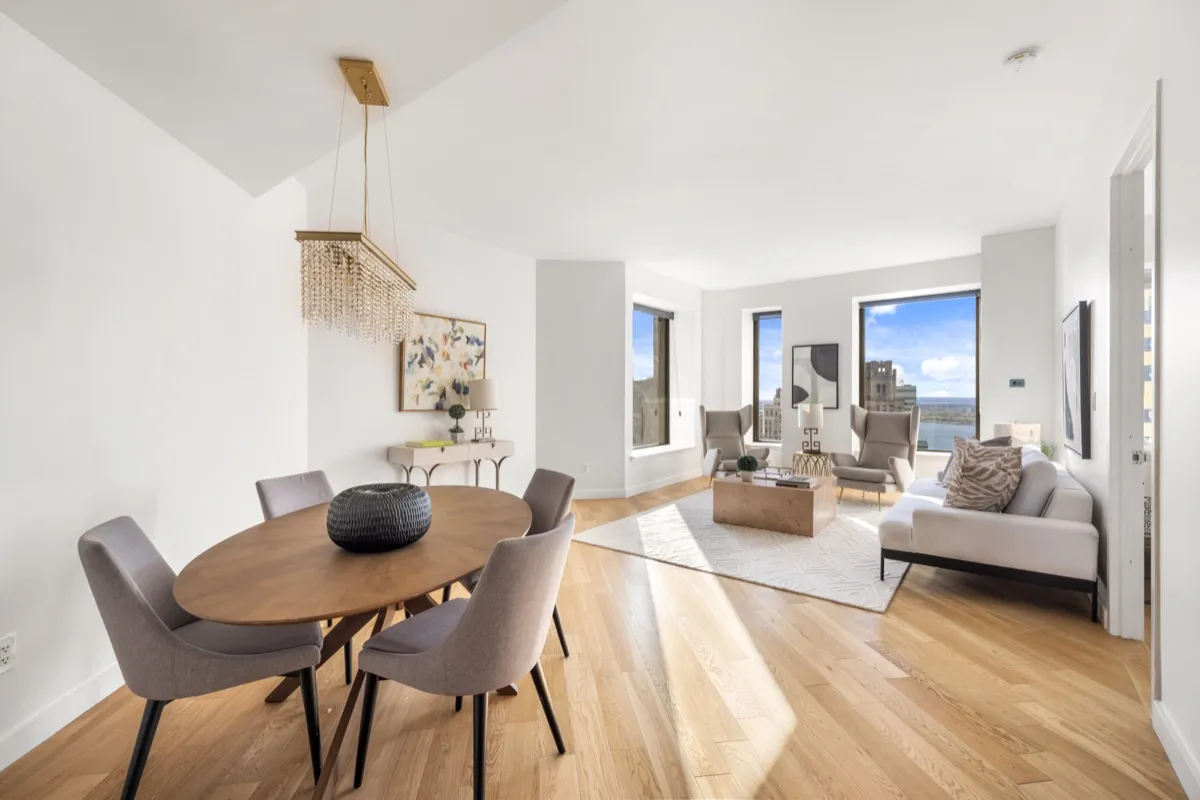 $2,195,000 | 75 Wall Street, Unit 36FF | Financial District