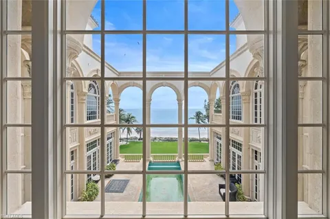 $24,000,000 | 7613 Bay Colony Drive, Naples, FL 34108