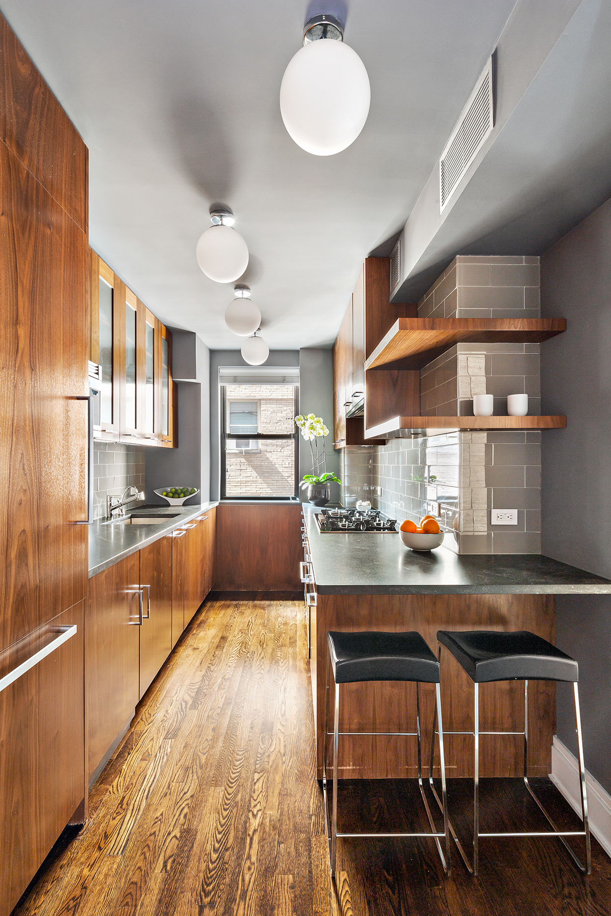 320 East 57th Street, Unit 8C Manhattan, NY 10022 - Photo 4 of 8