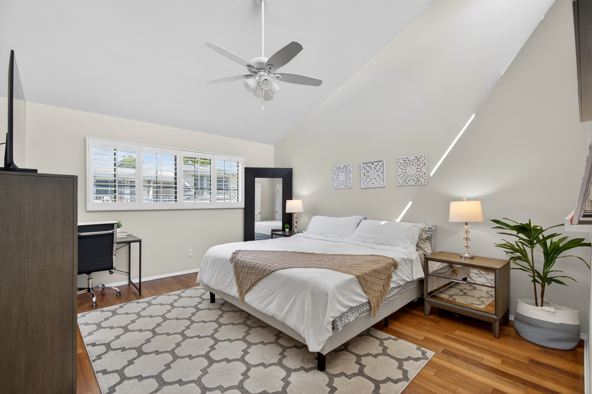 928 11th Street, Unit 2 Santa Monica, CA 90403 - Photo 20 of 46