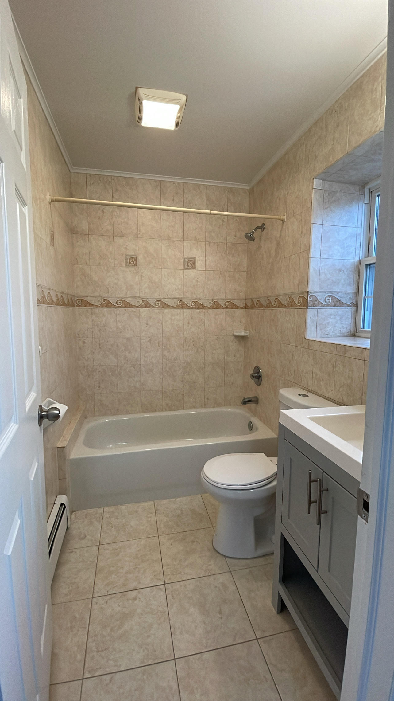 71-03 Cooper Avenue, Unit 3FAM Queens, NY 11385 - Photo 9 of 10