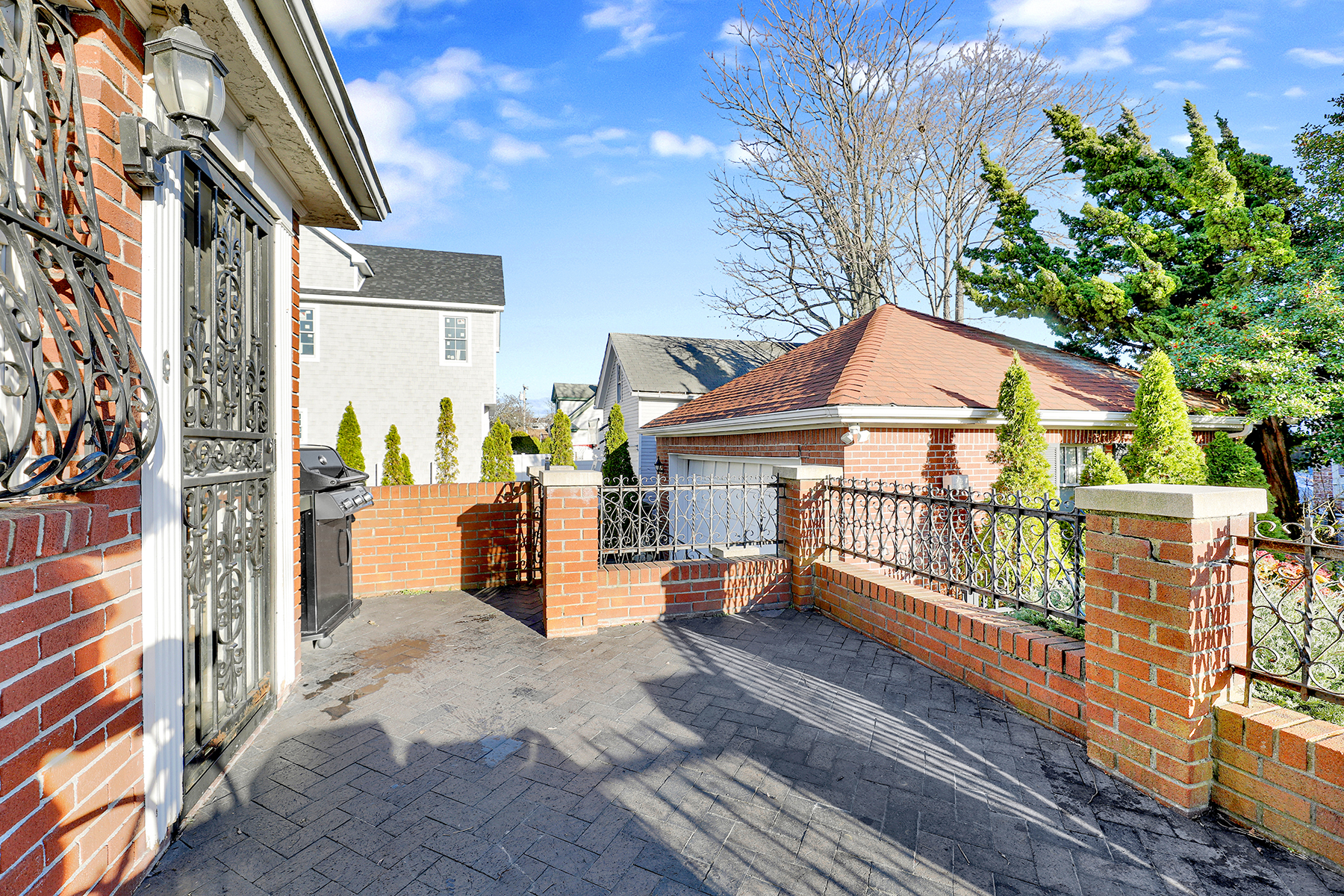 142-15 Newport Avenue Queens, NY 11694 - Photo 41 of 72 a balcony view with a seating space