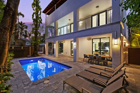 $4,950,000 | 3770 Kumquat Avenue, Miami, FL 33133