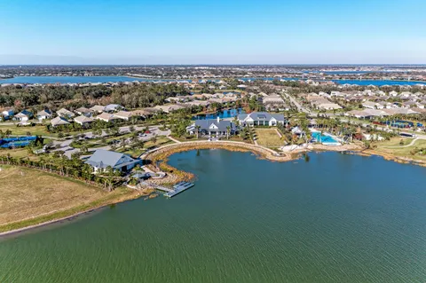 $729,000 | 1047 Waterline Court, Sarasota, FL 34240