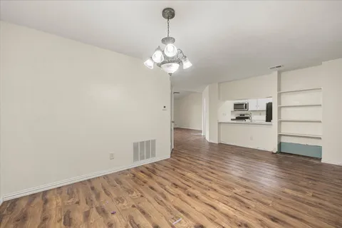 $255,000 | 2504 Brook Hollow Court, Mesquite, TX 75150