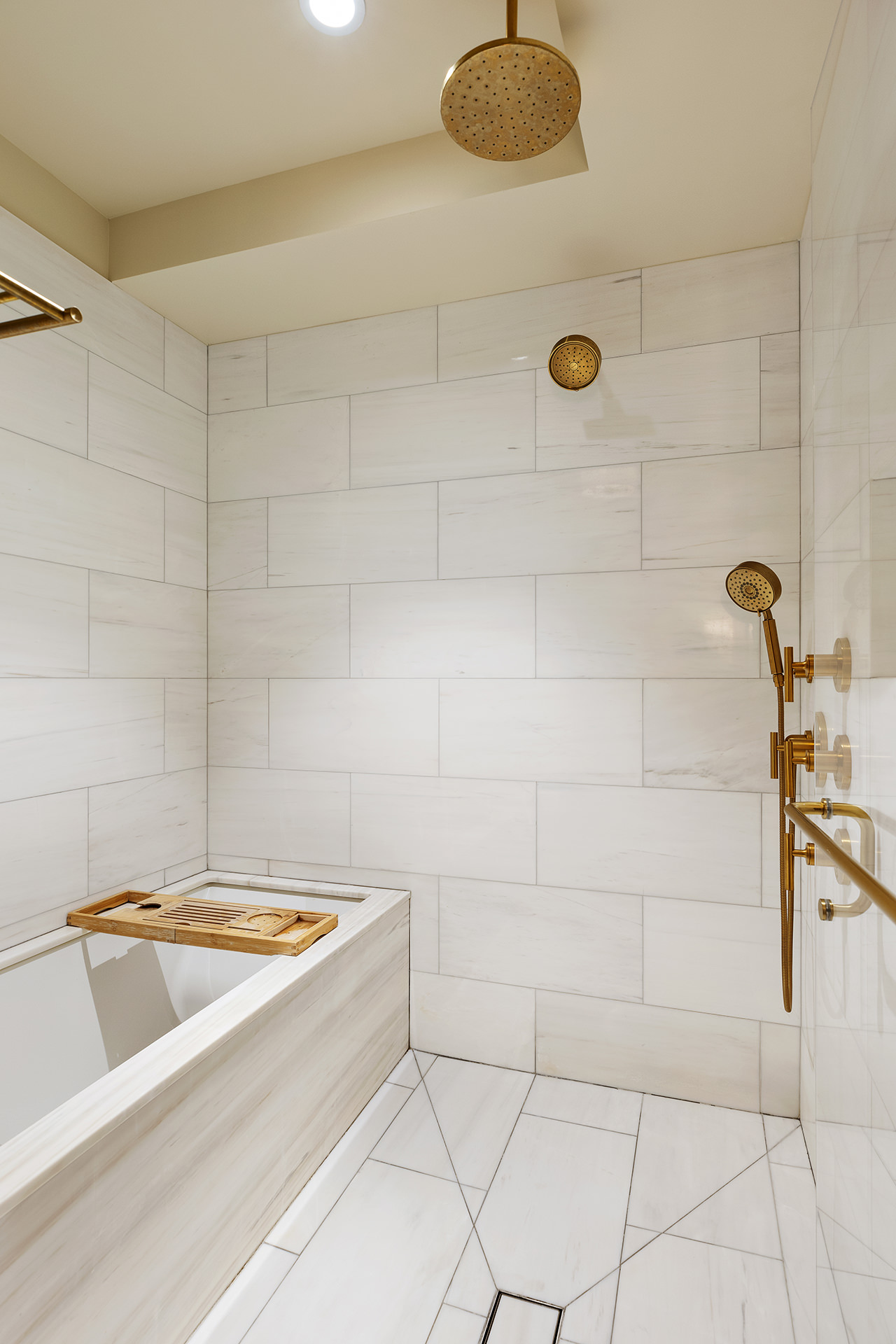 380 West 12th Street, Unit 6CD Manhattan, NY 10014 - Photo 12 of 19 a bathroom with a tub