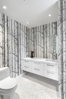 $6,000,000 | 296 West 10th Street, Unit 8S | West Village