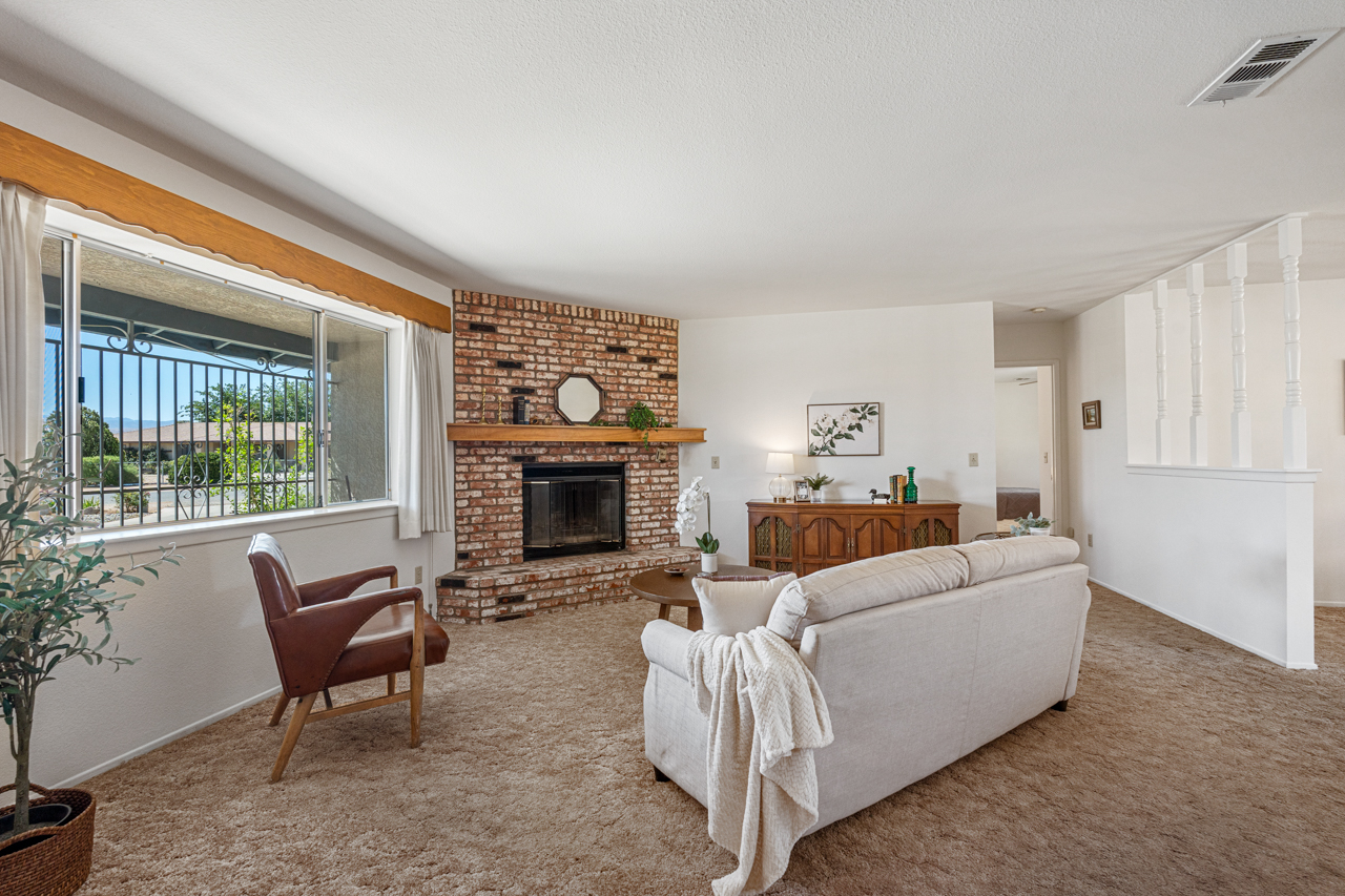 12450 Algonquin Road Apple Valley, CA 92308 - Photo 9 of 56