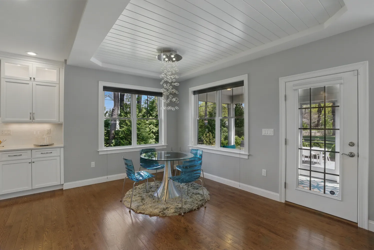 Contact Agent | 186 Concord Road, Bedford, MA 01730