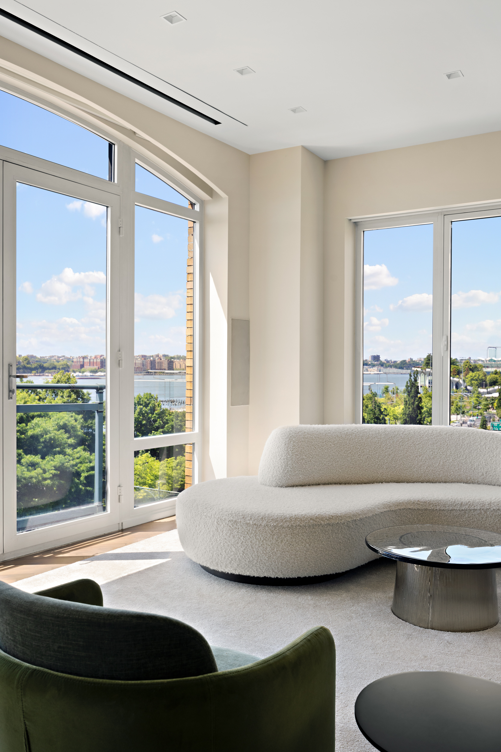 400 West 12th Street, Unit 6C Manhattan, NY 10014 - Photo 4 of 24