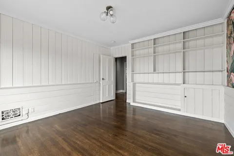 $1,998,000 | 1307 South Rimpau Boulevard, Los Angeles, CA 90019