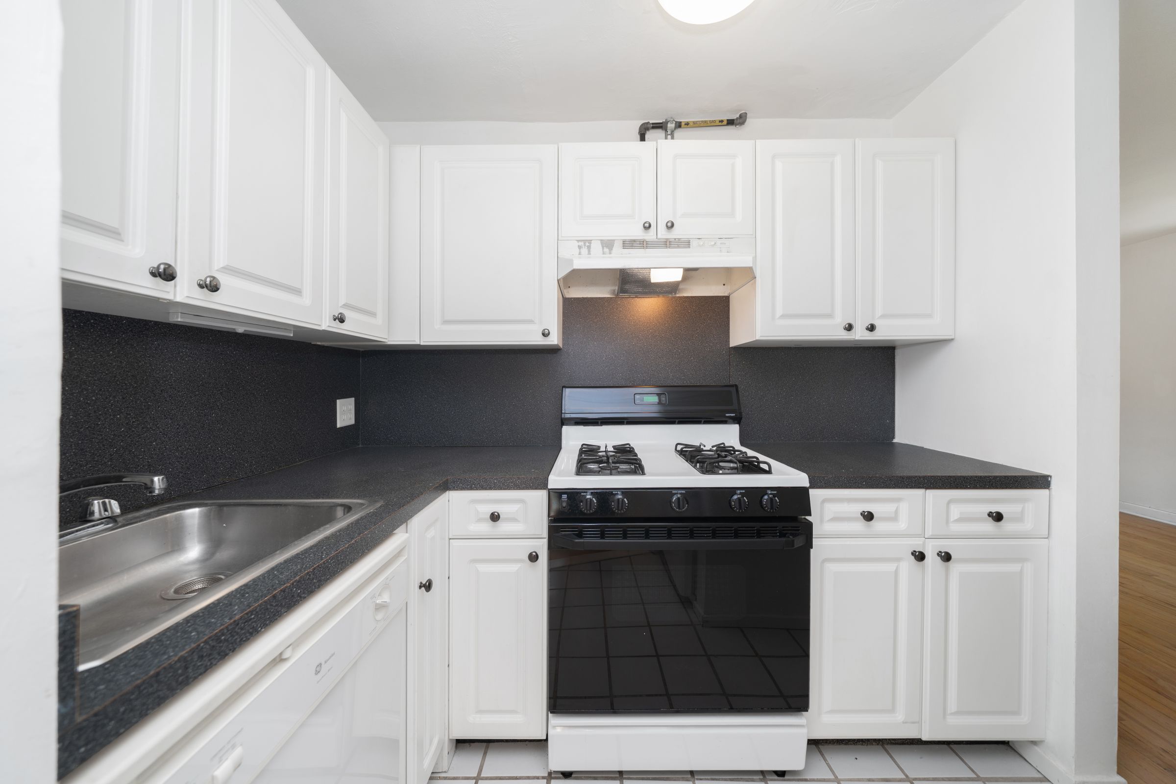 111-15 66th Avenue, Unit 2C Queens, NY 11375 - Photo 10 of 13