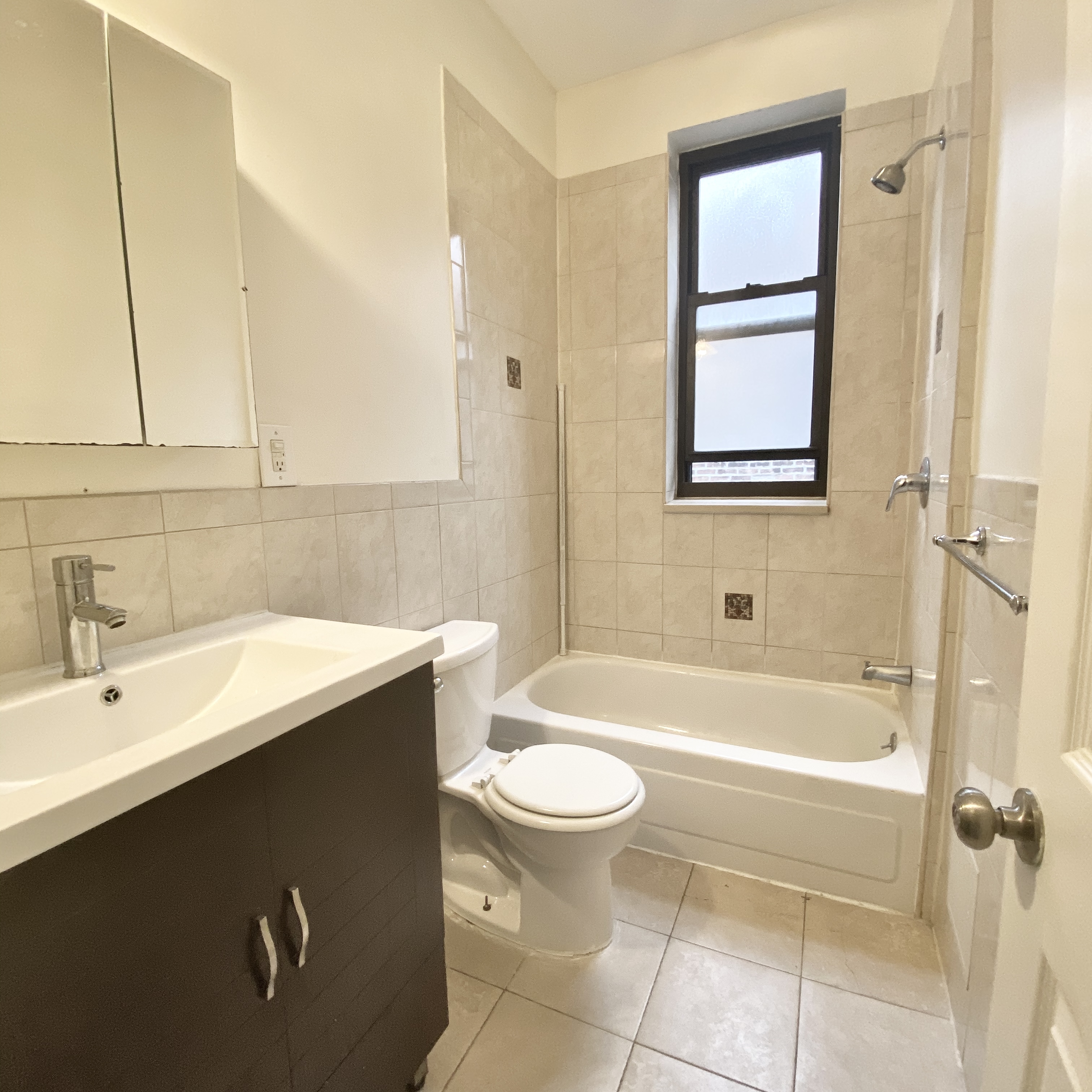 710 Amsterdam Avenue, Unit 5A Manhattan, NY 10025 - Photo 7 of 8