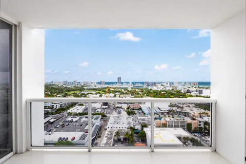 $785,000 | 1800 Sunset Harbour Drive, Unit 2409, Miami Beach, FL 33139