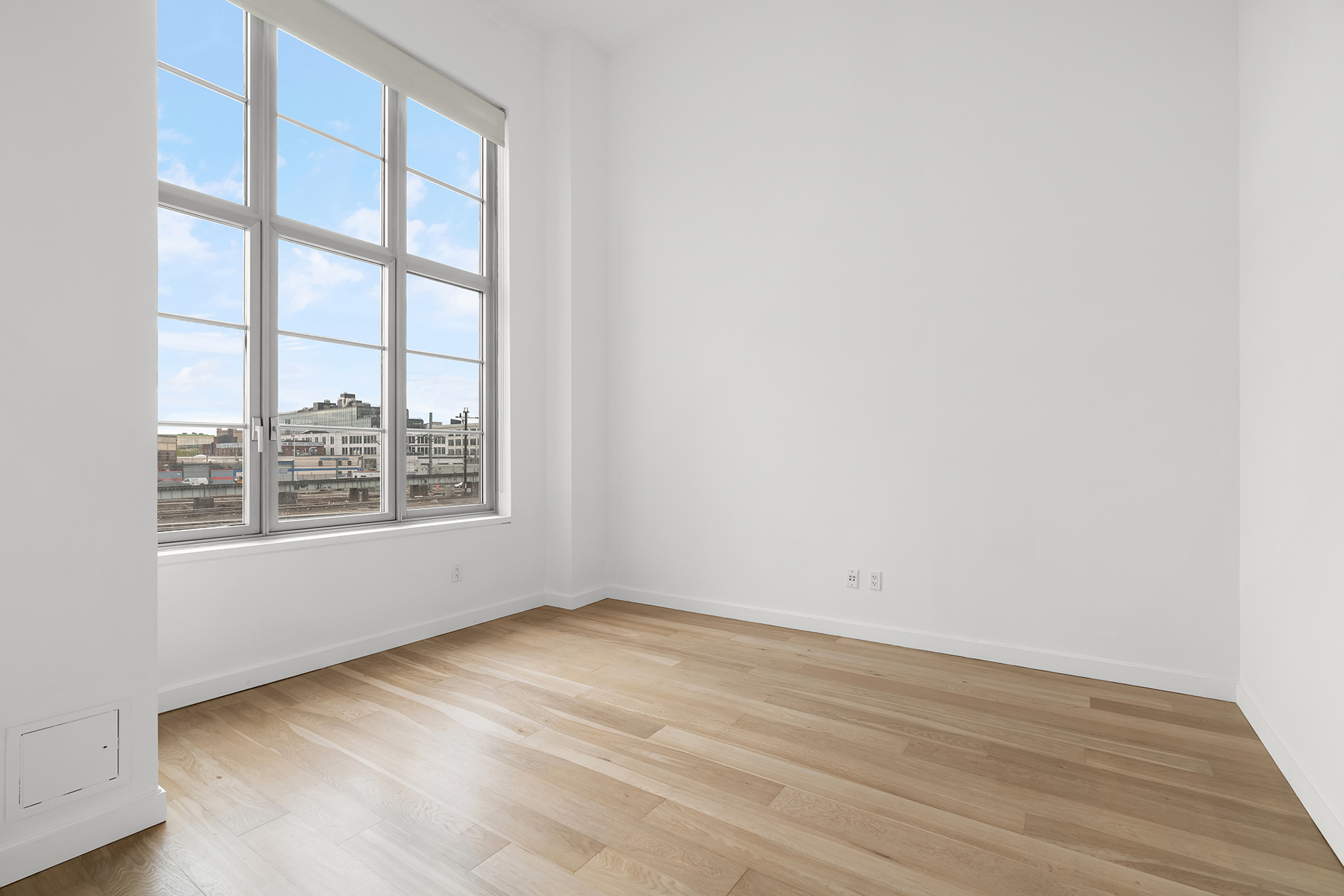 27-28 Thomson Avenue, Unit 224 Queens, NY 11101 - Photo 4 of 18