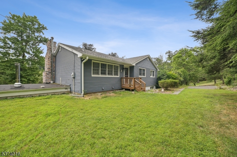 2 Lyonsville Road Boonton, NJ 07005 - Photo 3 of 36