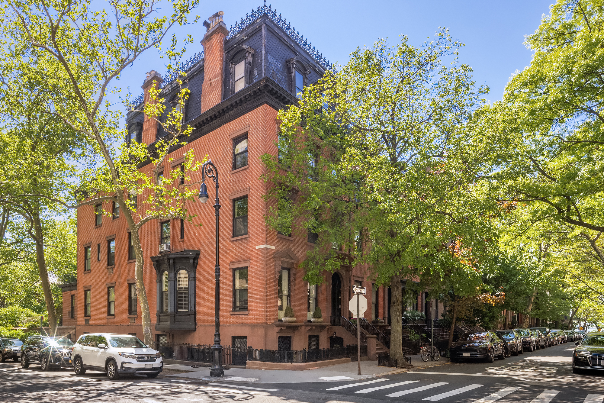 58 Remsen Street, Unit 1R Brooklyn, NY 11201 - Photo 16 of 17