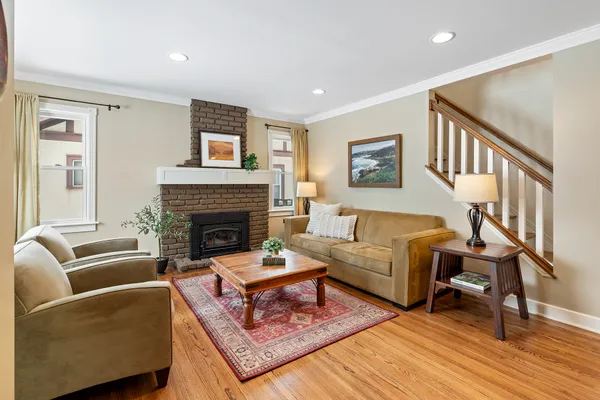 $899,900 | 5137 Vincent Avenue South, Minneapolis, MN 55410