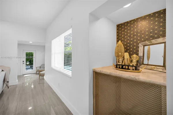$8,470 | 1800 Southwest 5th Avenue, Miami, FL 33129