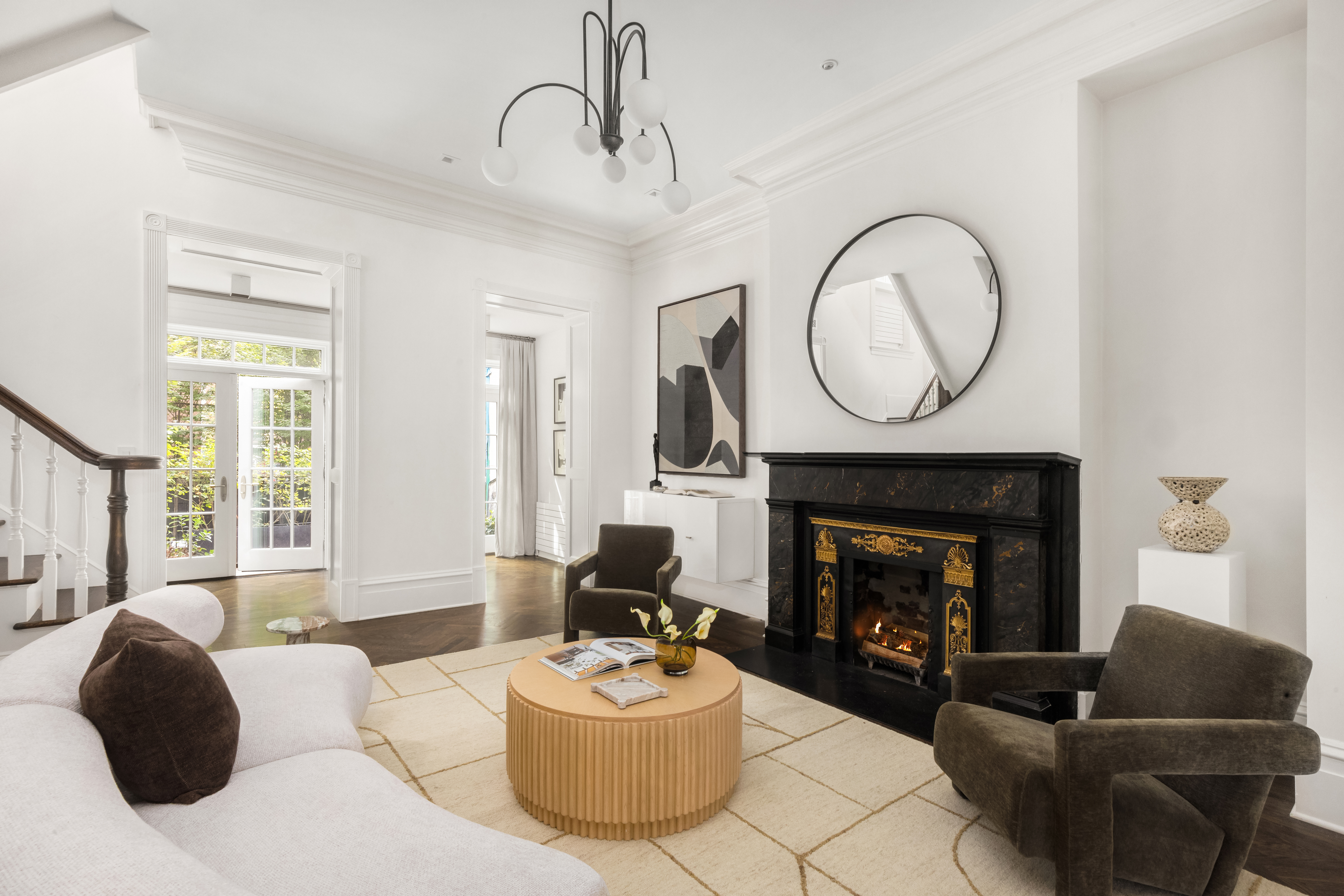 416 West 20th Street Manhattan, NY 10011 - Photo 2 of 21