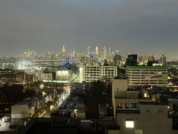$485,000 | 185 Hall Street, Unit 1514 | Clinton Hill