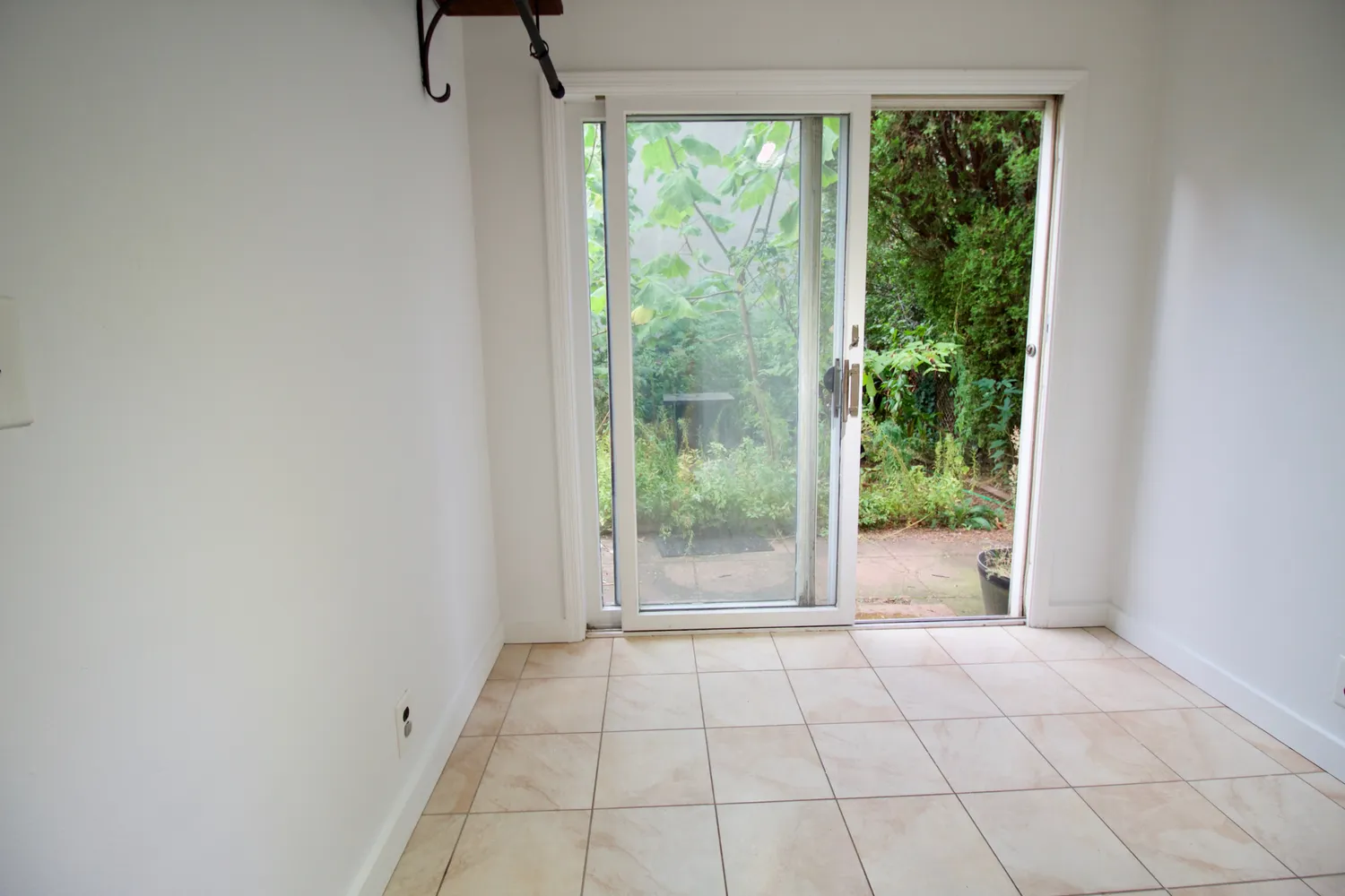 $3,800 | 403 Caton Avenue, Unit 1 | Windsor Terrace