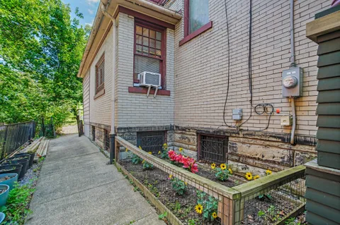 $450,000 | Pennsylvania Avenue, Pittsburgh, PA 15233
