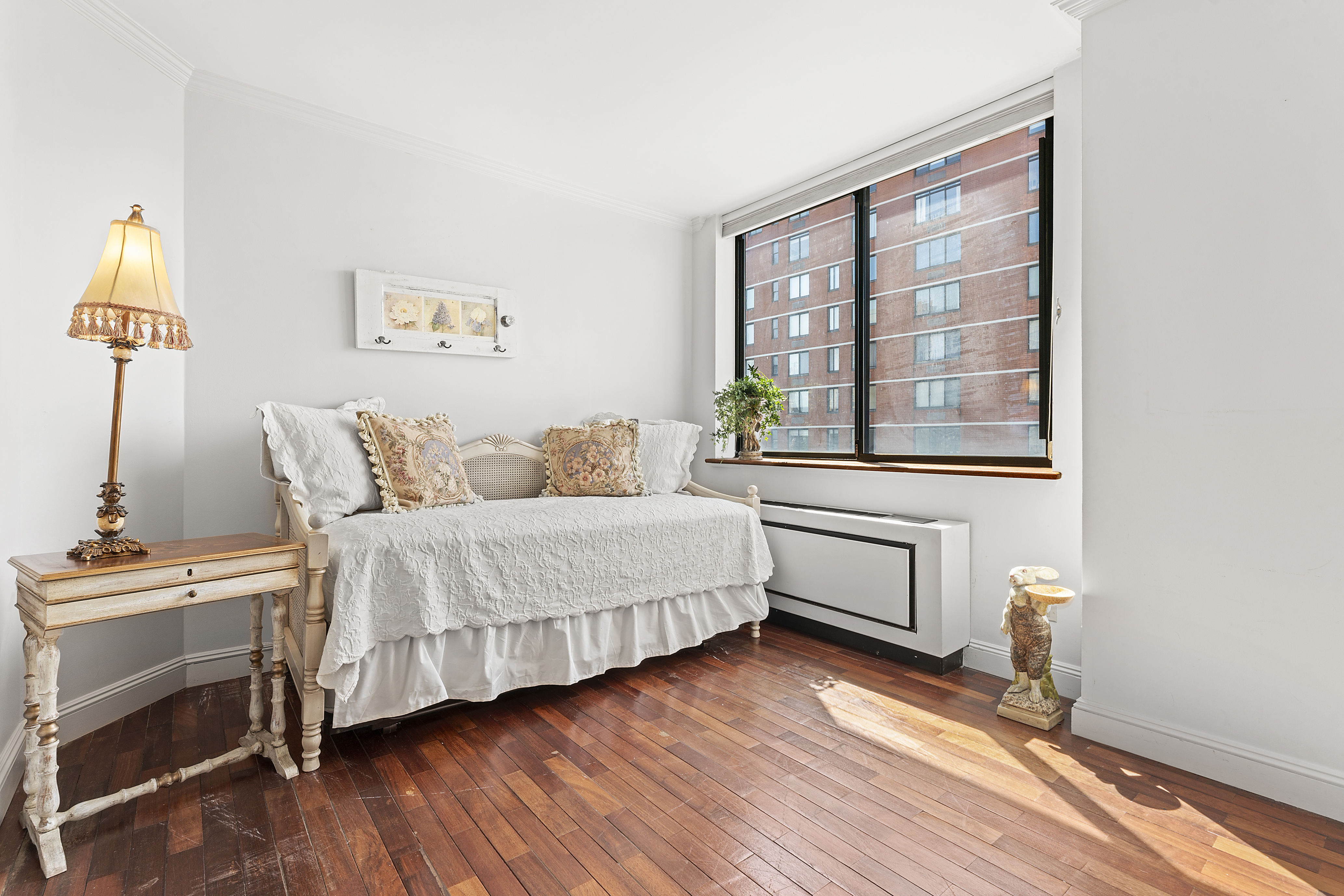 330 East 75th Street, Unit 17A Manhattan, NY 10021 - Photo 10 of 15