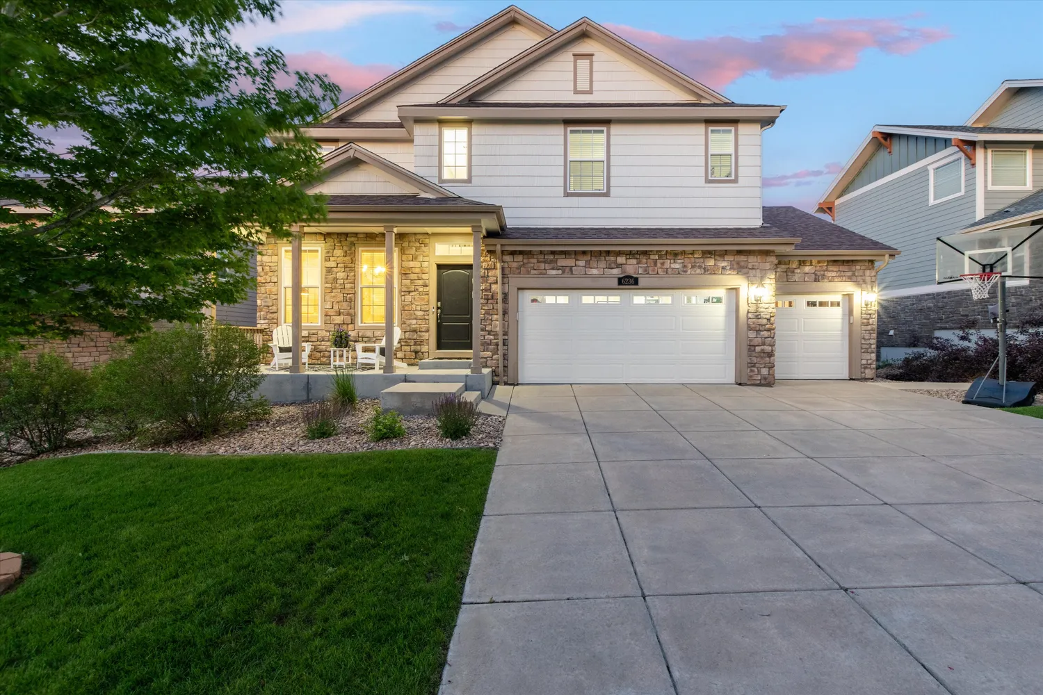 $819,000 | 6236 South Millbrook Way, Aurora, CO 80016