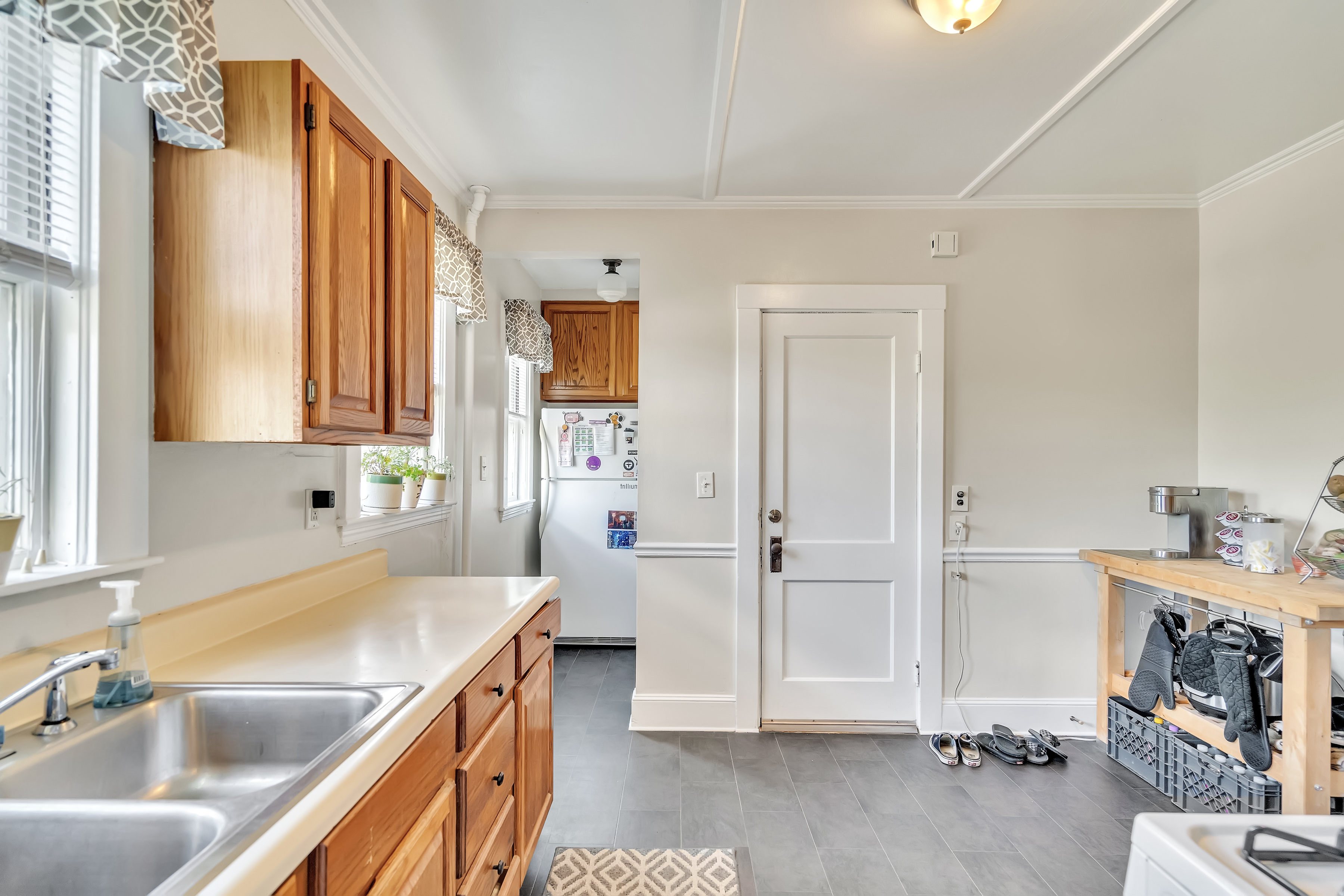 67 Playstead Road Medford, MA 02155 - Photo 9 of 17
