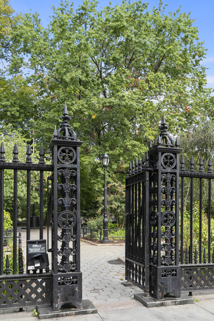 242 East 15th Street, Unit 1 Manhattan, NY 10003 - Photo 14 of 17