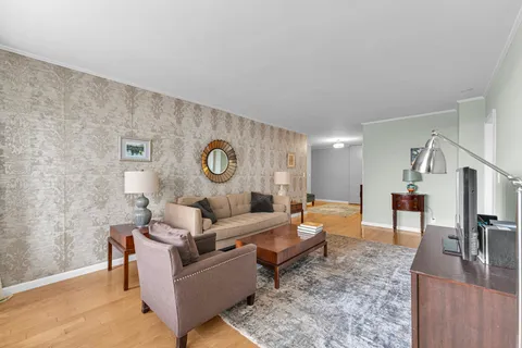 $409,000 | 5800 Arlington Avenue, Unit 6V | North Riverdale