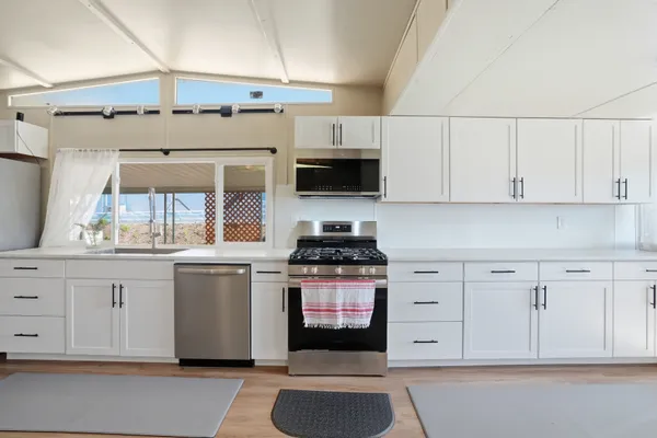 $199,999 | 12970 Highway 8 Business, El Cajon, CA 92021