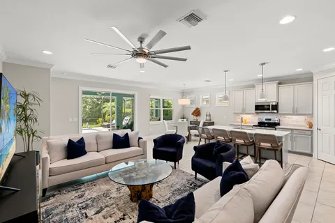 $829,999 | 14523 Topsail Drive, Naples, FL 34114