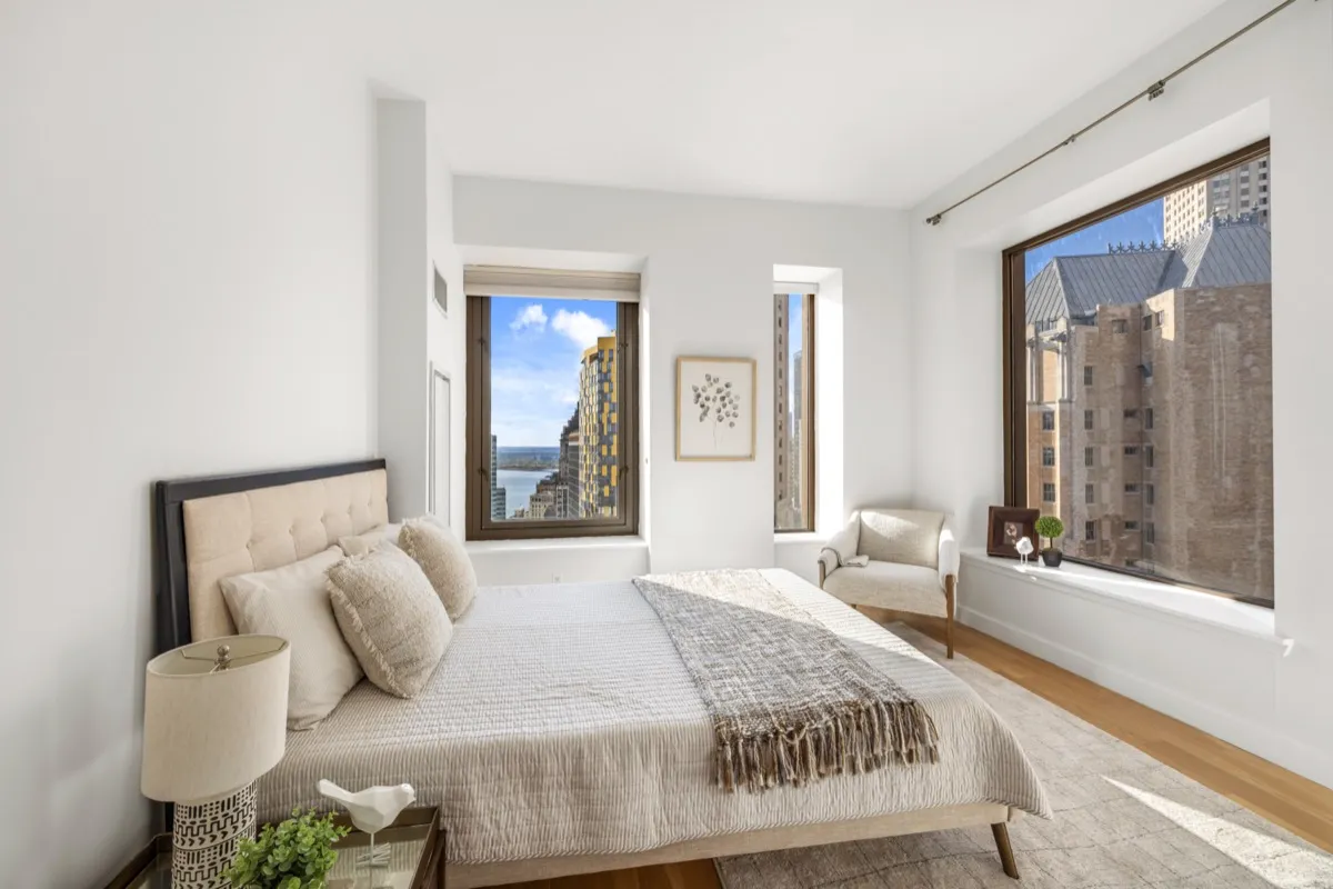 $2,195,000 | 75 Wall Street, Unit 36FF | Financial District