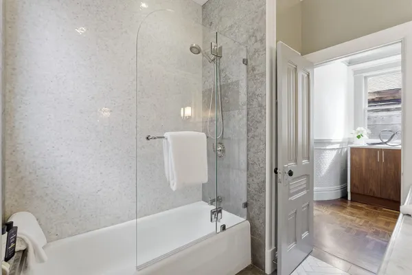 $1,395,000 | 3841 A 24th Street, San Francisco, CA 94114