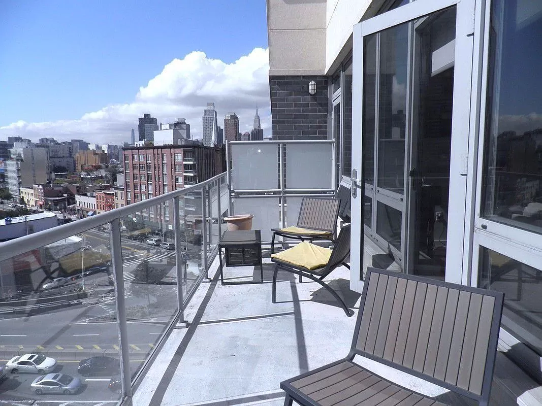 48-15 11th Street, Unit 8C Queens, NY 11101 - Photo 5 of 10