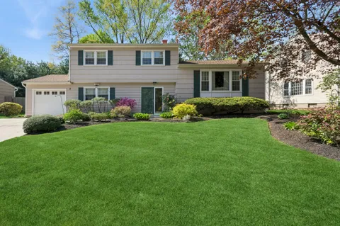 $515,000 | 7 East Darrah Lane, Lawrence Township, NJ 08648