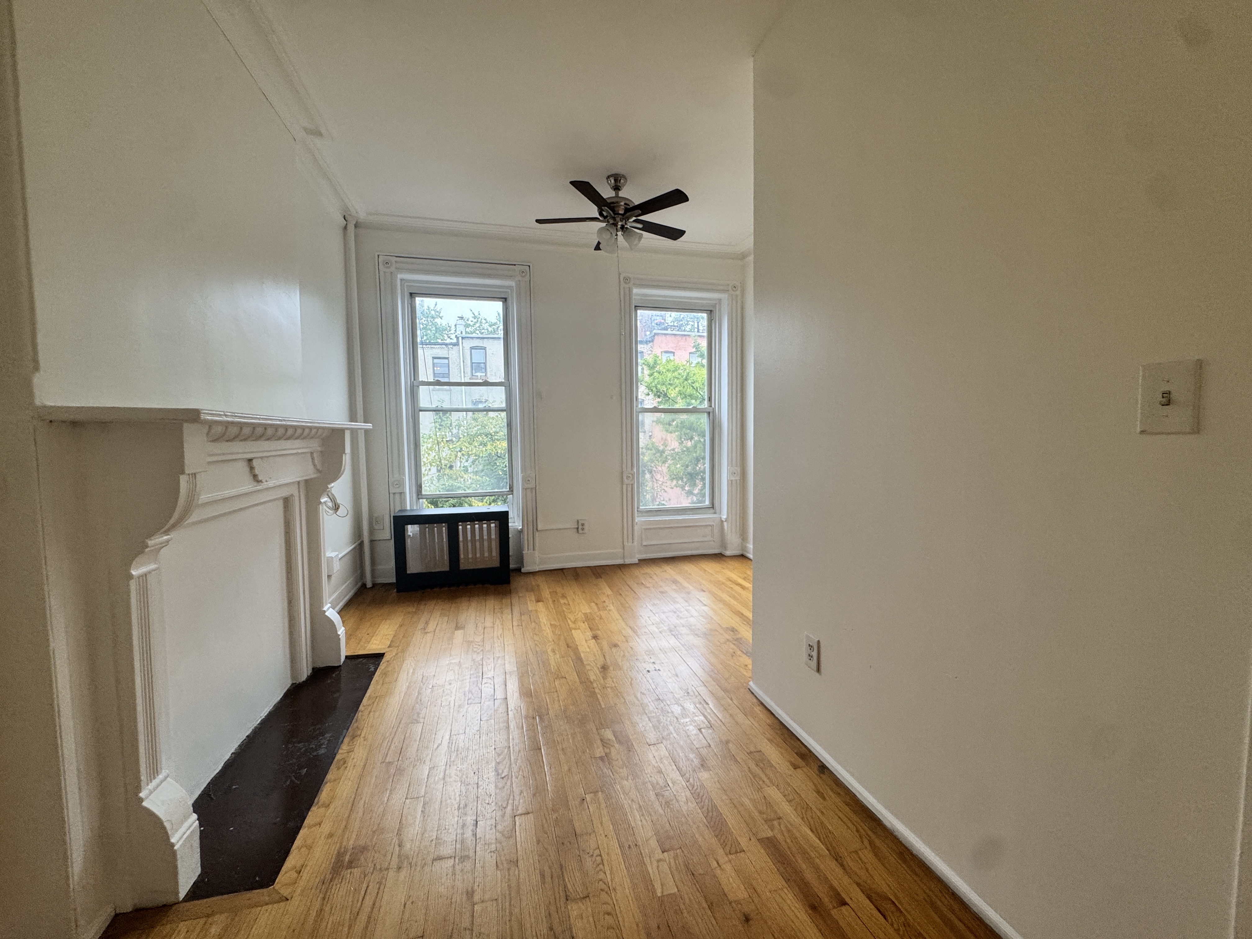 154 Halsey Street, Unit Undisclosed Brooklyn, NY 11216 - Photo 4 of 9 Gallery Image 4