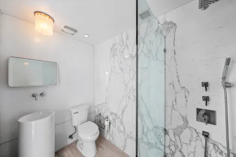 $6,750,000 | 1040 Biscayne Boulevard, Unit 4602, Miami, FL 33132