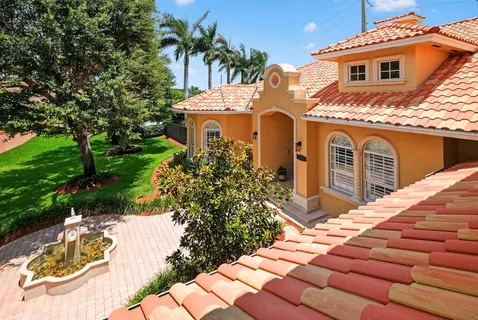 $2,375,000 | 8920 Southwest 162nd Terrace, Palmetto Bay, FL 33157