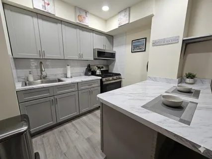 $3,950 | 71 Herbert Street, Unit 1 | Williamsburg