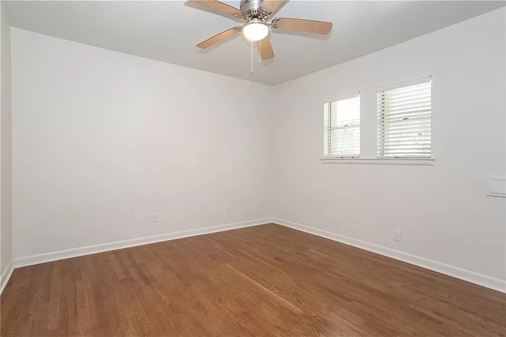 616 Edgefield Road Fort Worth, TX 76107 - Photo 23 of 35