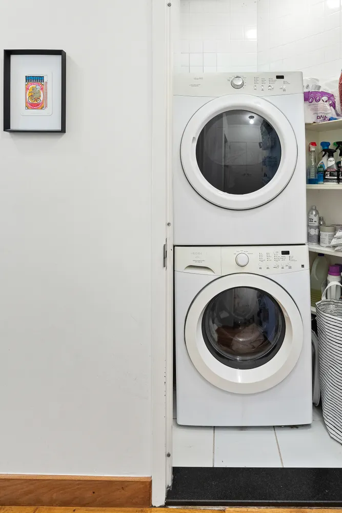 $2,000,000 | 37 Bridge Street, Unit 4G | DUMBO